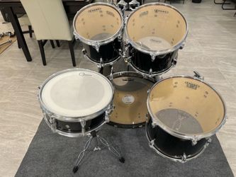Yamaha Stage Custom Drum Set - 5 Piece