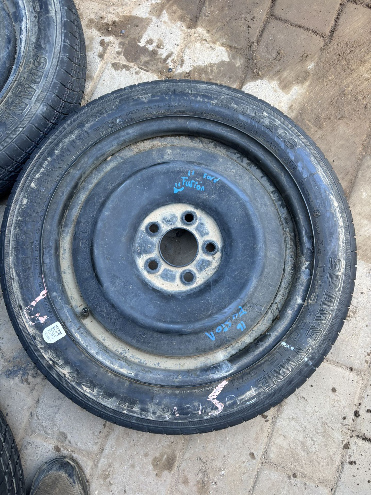 2016 Ford Fusion Spare Tire