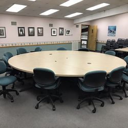 12x12 round table w/14 rolling chairs