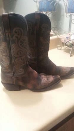 Arial boots. Womens. Great condition. Super cute.