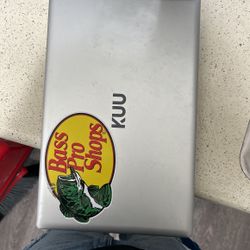 Kuu  Laptop (Windows) & Logitech Mouse 