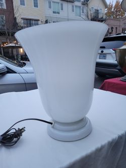 White Glass Trumpet Table Lamp