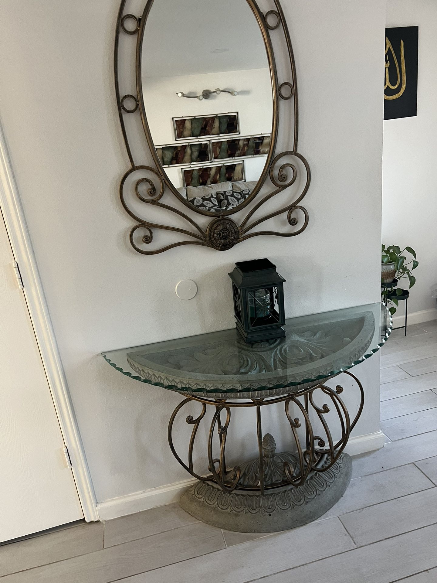 CONSOLE TABLE  WITH MIRROR 