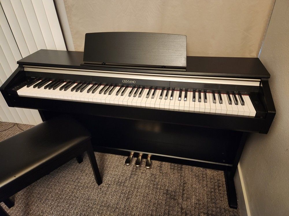 Casio CELVIANO AP-220 DIGITAL PIANO
