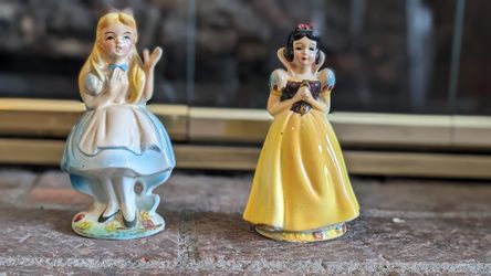 Pair of Vintage Disney Figurines - Snow White & Cinderella 