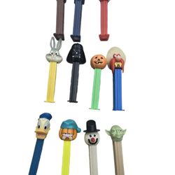 pez dispensers vintage lot all with feet lot of 11 80s and 90s