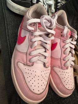 Nikes, vans and sandals