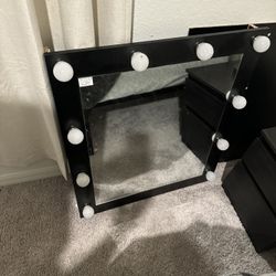 Make Up Vanity 