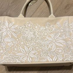 Oscar De La Renta Handbag