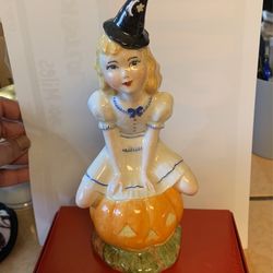 Vintage Atlantic Halloween Witch Figurine