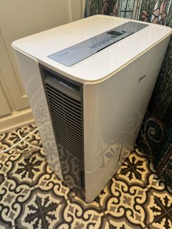 Heavy Duty Dehumidifier With Built-in Pump (self draining!)