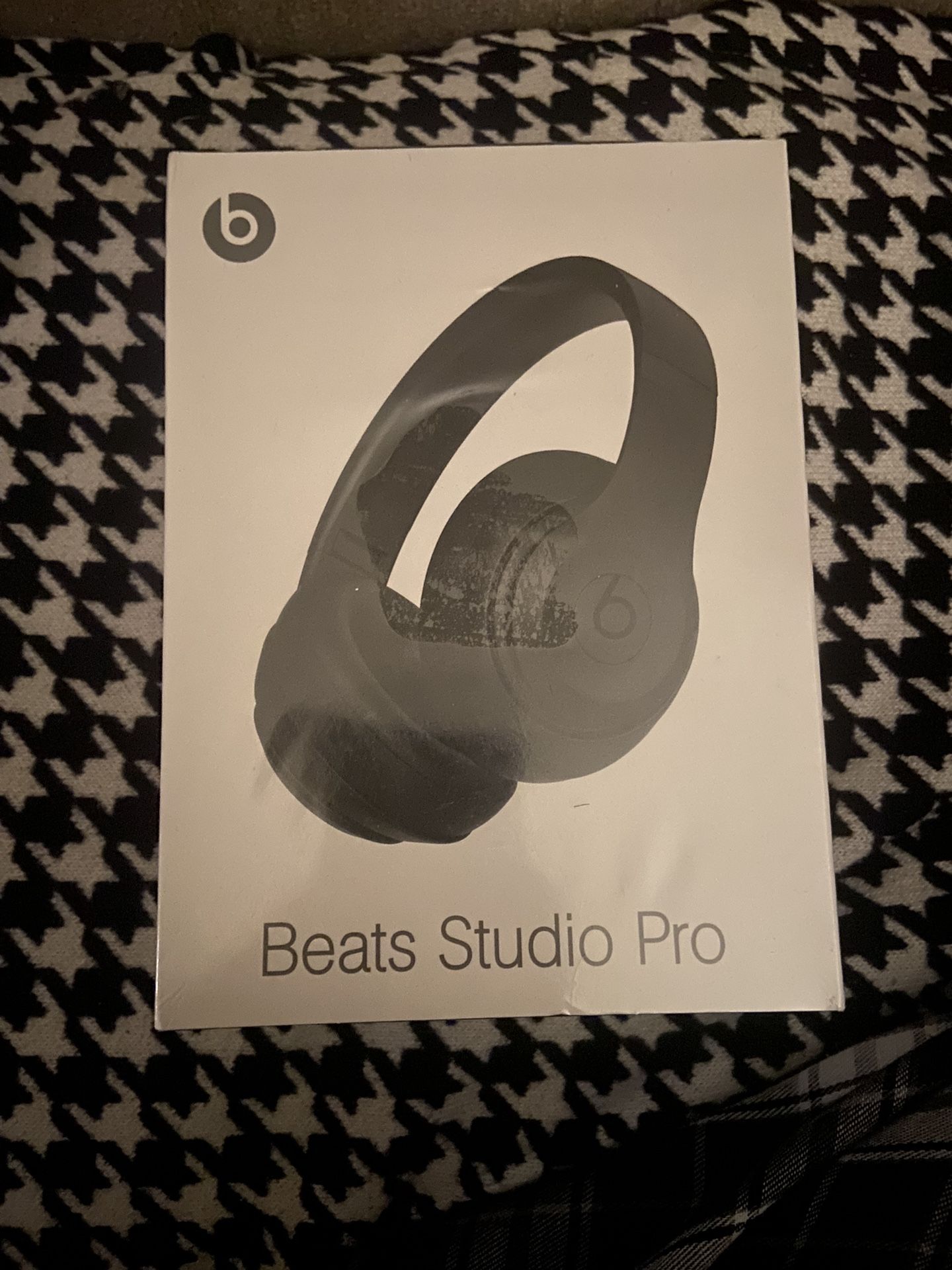 Beats Studio Pro