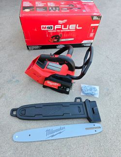 Milwaukee M18 FUEL 14in Top Handle Chainsaw
