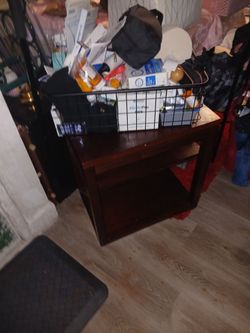 Wood side table w pull out cup tray and magazine  rack