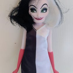 Disney Princess Villains Cruella De Vil Doll 