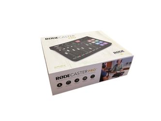 RØDE RØDECaster Pro Podcast Mixer 8-Channel USB XLR Bluetooth Sound Pads