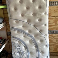 Karma by PranaSleep Twin Mattress and Frame