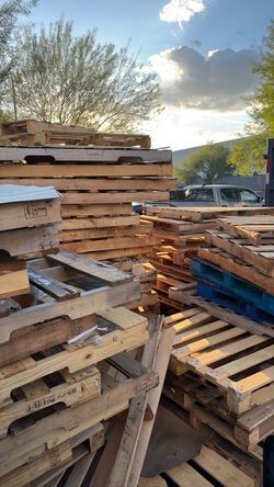 Lot of Used Wooden Pallets