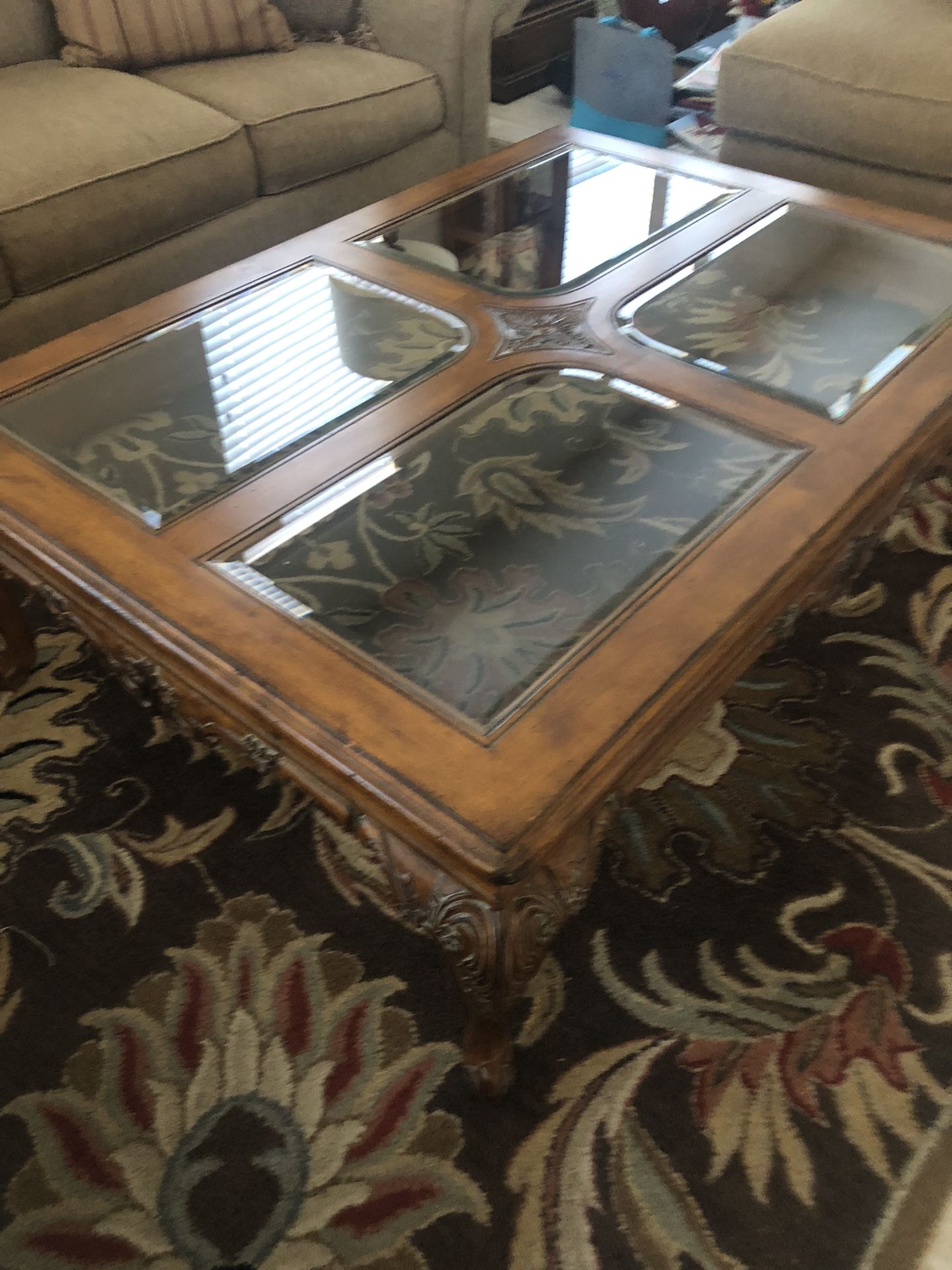 Large Coffee/cocktail Table 