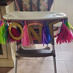 1st Birthday Garland Sign