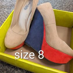 Women's Multicolored Wedge Size 8