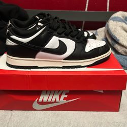 panda dunks size 11.0