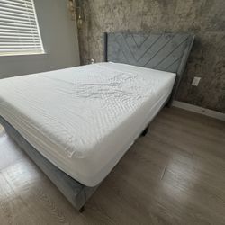  Brand New Full Size Mattress & Bedframe – Never Used, Perfect Condition