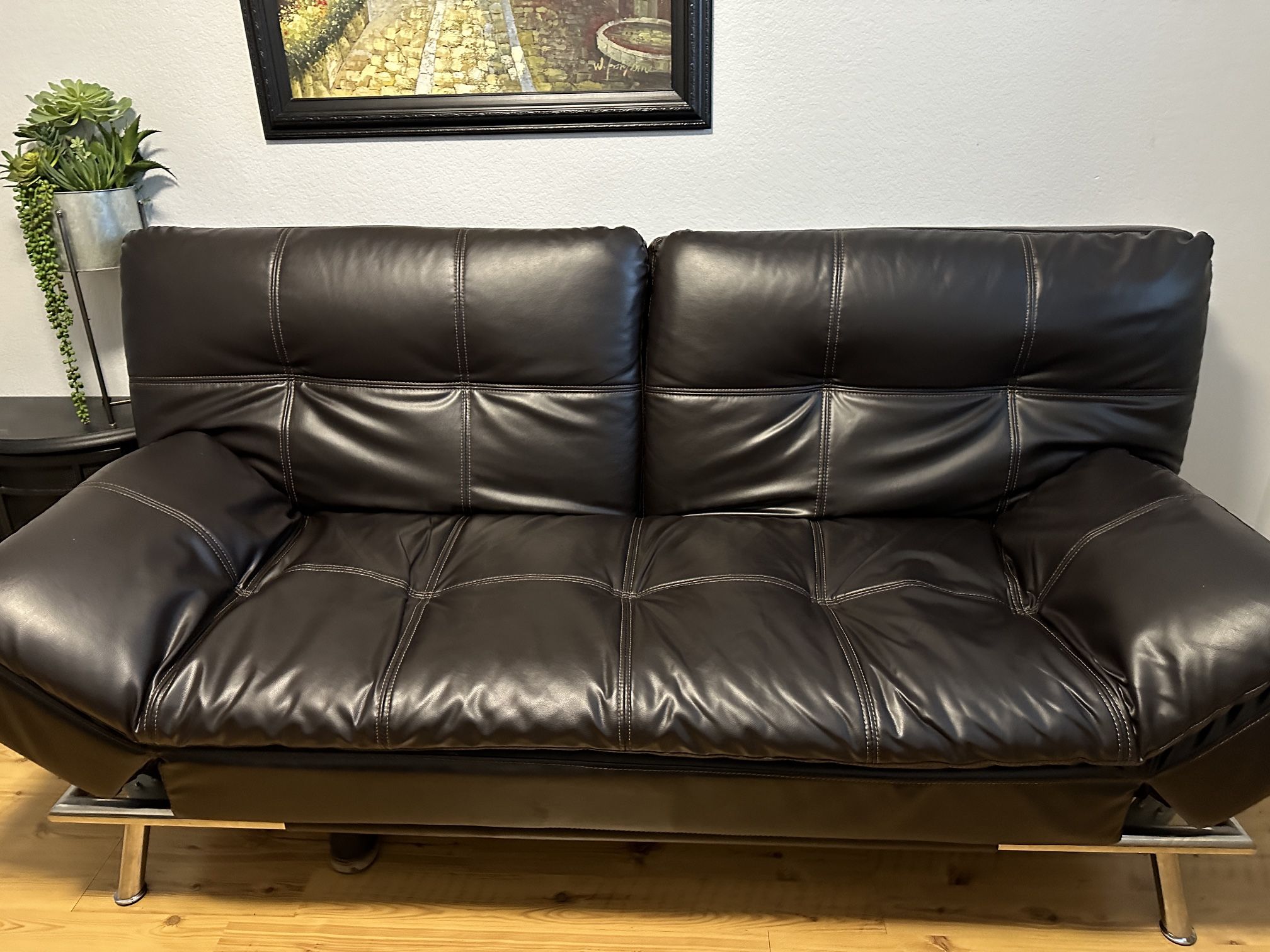 Leather Futon Recliner Sofa Couch Excellent Condition 