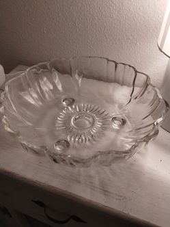 Vintage Indiana Glass Footed Fruit Bowl Clear Glass Sun Flower Shaped