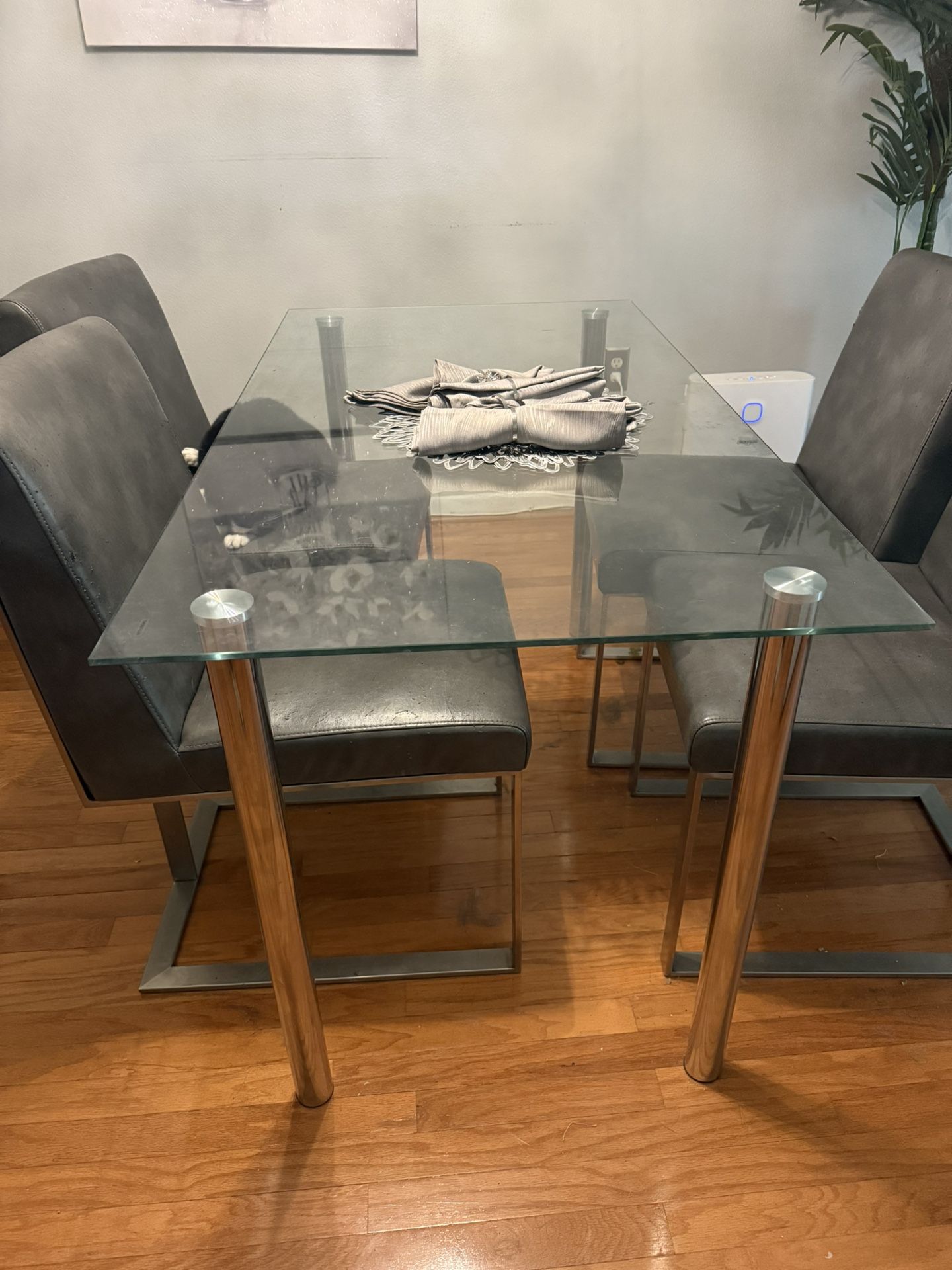 Tempered Glass Dining Room Table