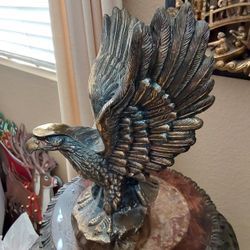 Eagle Metal Vintage Statue