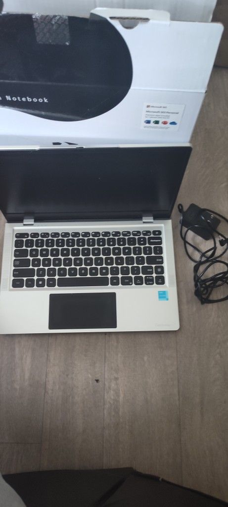 Laptop Computer Gateway Silver New In Box With Charger 