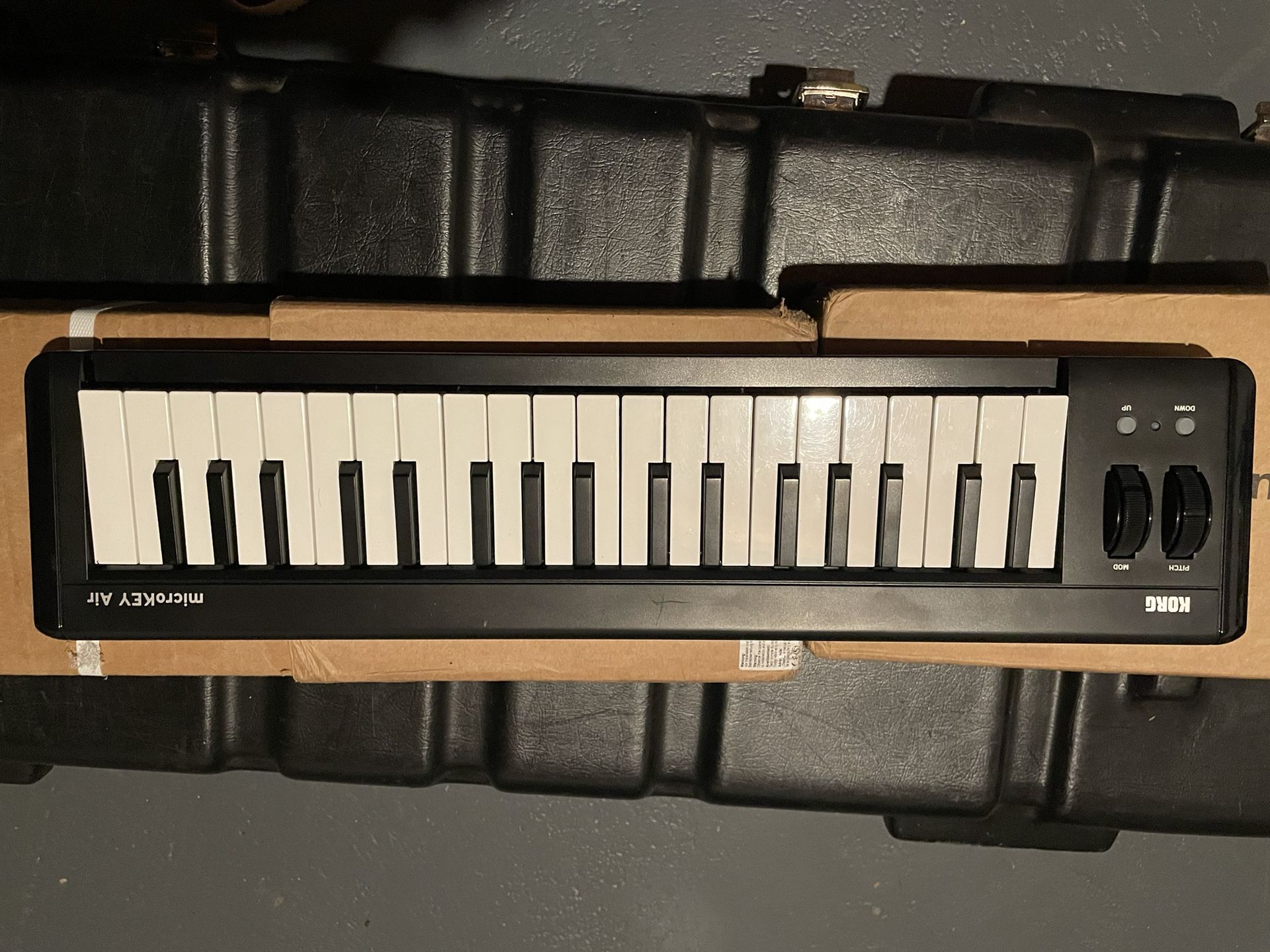 Korg Micro key Air 37 Midi Keyboard