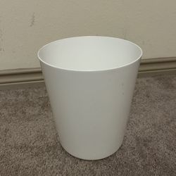White Small Trash Can