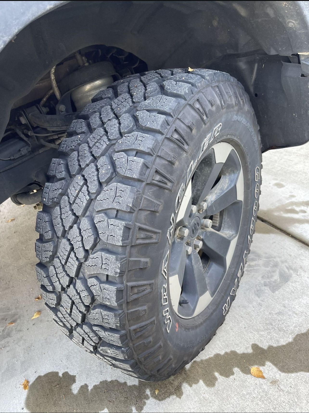 Wrangler good year tires 275 70r 18 for sale in lynnwood wa offerup
