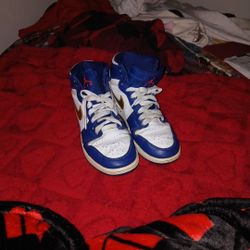 US 4.5 UK4 EUR36.5 CM 23.5 SIZE 4.5 NIKE