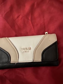 Guess Wallet