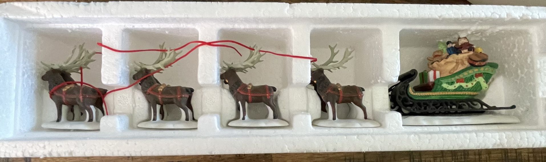 North Pole Series - Sleigh & Eight Tiny Reindeer