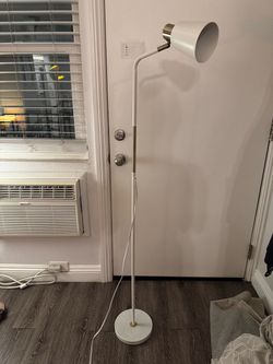 Floor lamp