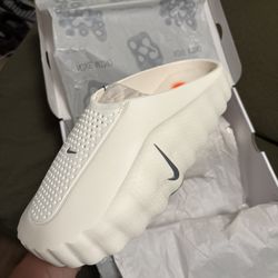 Nike Mind Slides