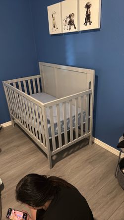 GRACO Dream On Me 5-IN-1 Convertible Crib & Mattress