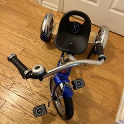 Kids Scwinn Tricycle with Tassels And Bell  Blue