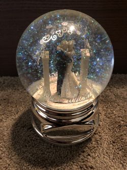 Things Remembered Wedding Snowglobe