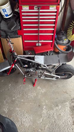 Custom mini bike with 125cc motor
