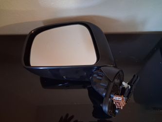 Driver side rearview mirror for 2007–2011 Nissan Versa