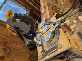 Dewalt Miter saw