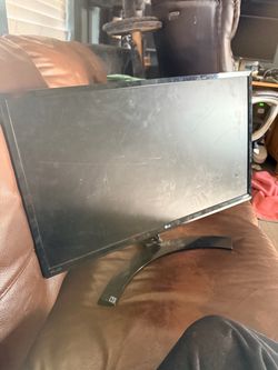 24” monitor