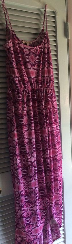 New hi/low dress-size medium