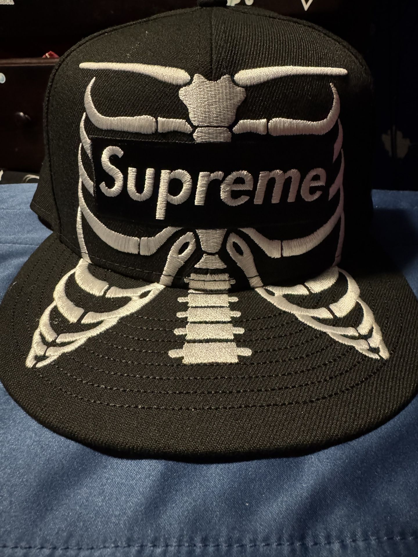 SUPREME FITTED HAT 7 1/2