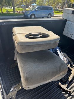 Ford F250 Excursion Middle jump seat center console
